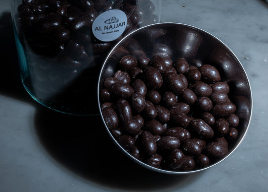 Dragee Dark Peanut Balls 100g