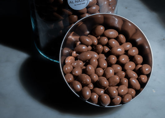 Dragee Milk Peanut Balls 100g